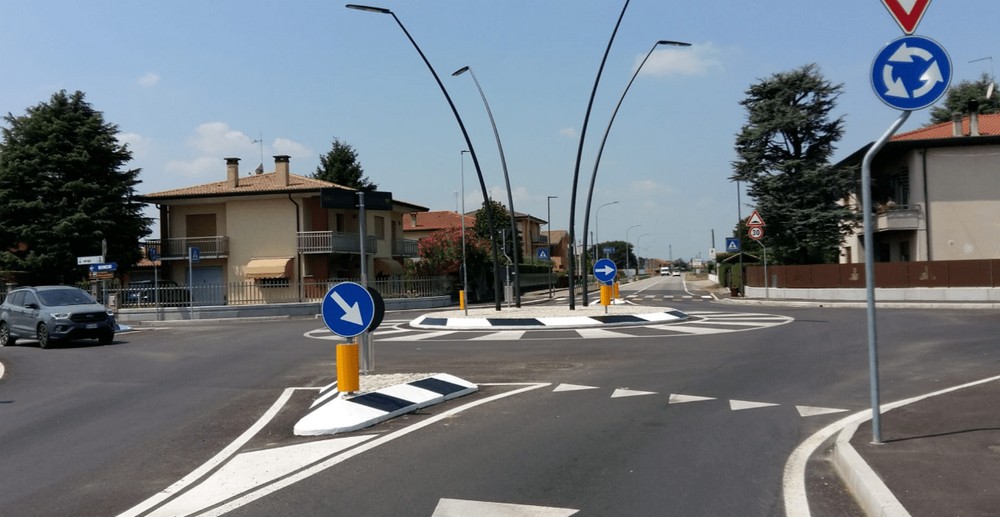 Пример организации кругового движения.