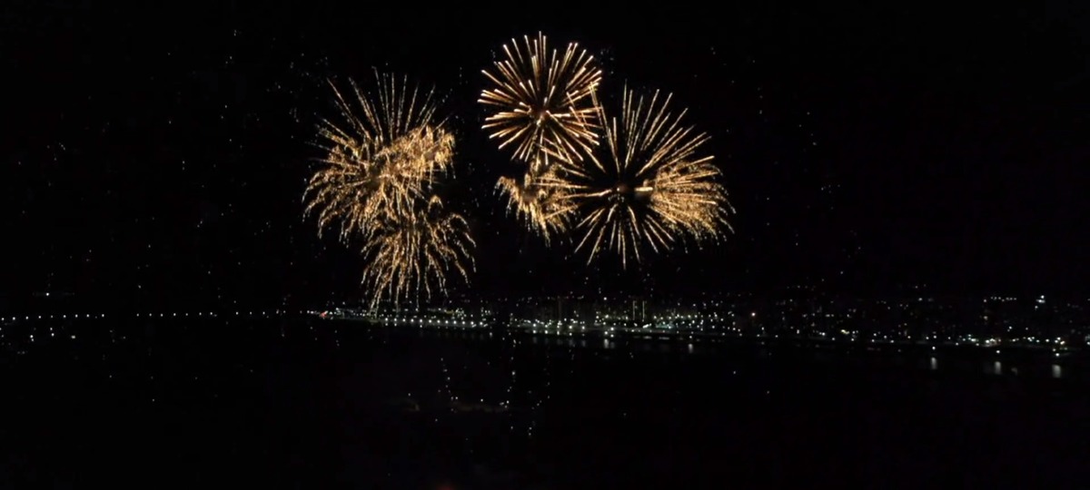Фейерверк в Бресте вечером 17 сентября 2025 года. Скриншот видео