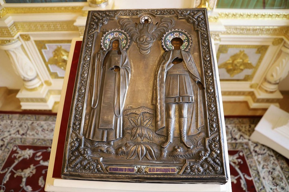 Икона с изображением Святых Александра Невского и Нины. Фото: ГТК